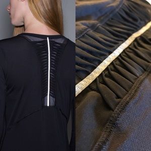 Lululemon Mesh With Me Long Sleeve Black Rare!